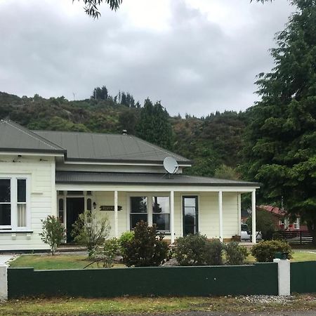The Old Vicarage Hotel Reefton Exterior foto
